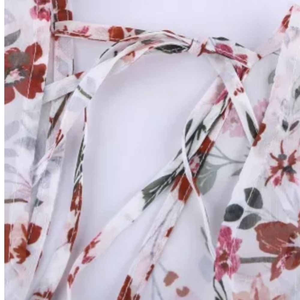 🧡1 LG left Price DROP🧡New Floral flowy wrap top - Picture 5 of 9